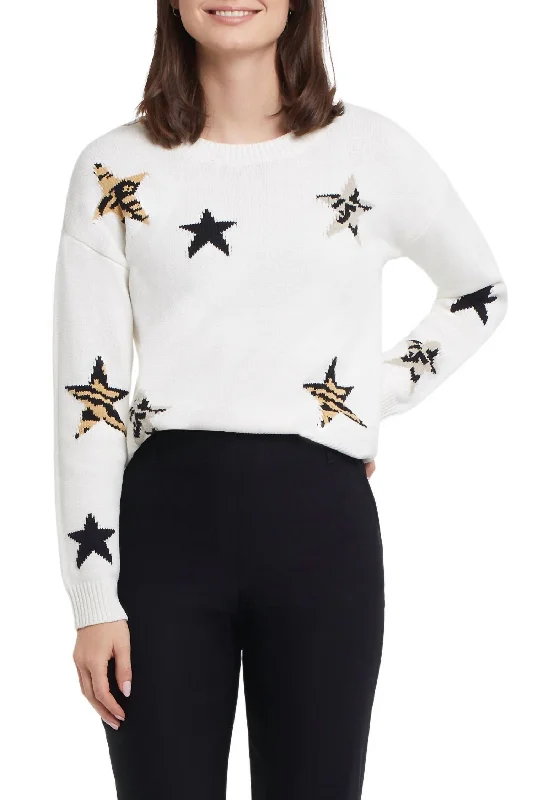 Long Sleeve Crew Neck Sweater With Intarsia Stars In CreamHip-Hop Knit Tops