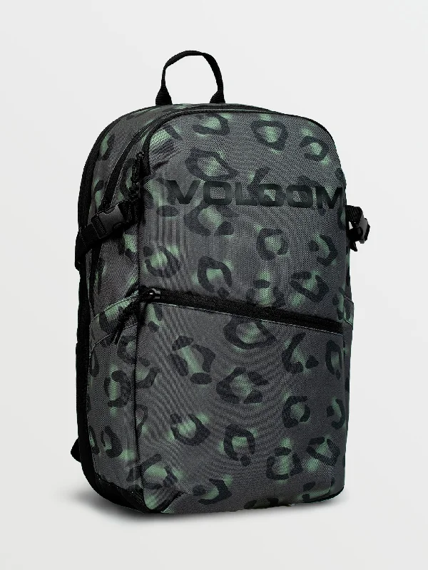 Roamer Backpack - GreyBeaded Jackets