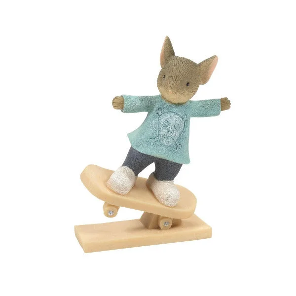 Tails of the Heart Roller Skater Slide Mouse Figurine