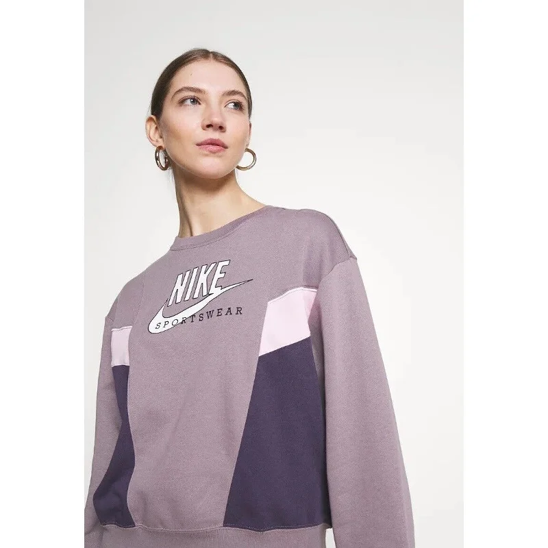 PulloverbrightNIKE WOMEN'S PULLOVER SWEATSHIRT COLORBLOCK, SMOKE RAISIN